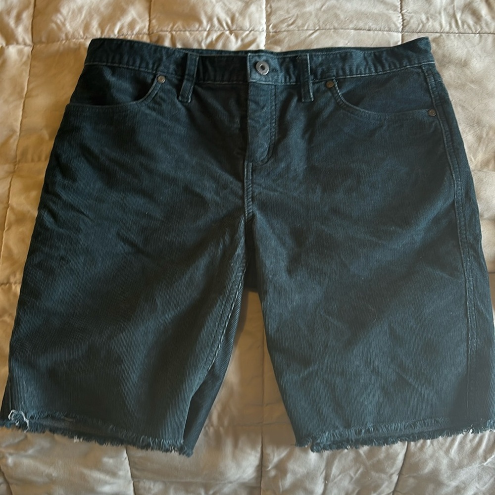 Carve Designs cord long shorts size 6